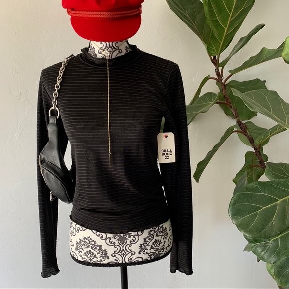 🔥🔥BILLABONG - MOCK NECK LONG SLEEVE TEE🔥🔥 - Picture 2 of 7